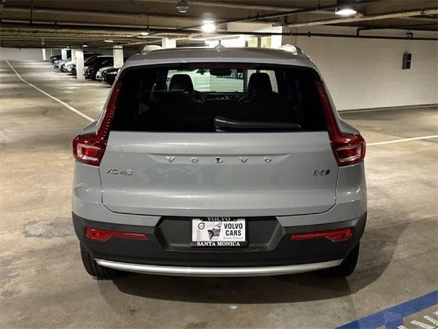 New 2025 Volvo XC40 B5 Core w/ Protection Package Premier AWD/4WD image 6