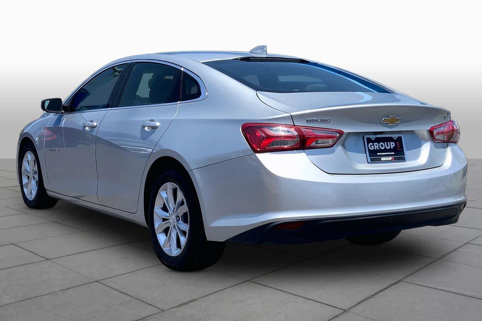Used 2020 Chevrolet Malibu LT FWD image 12
