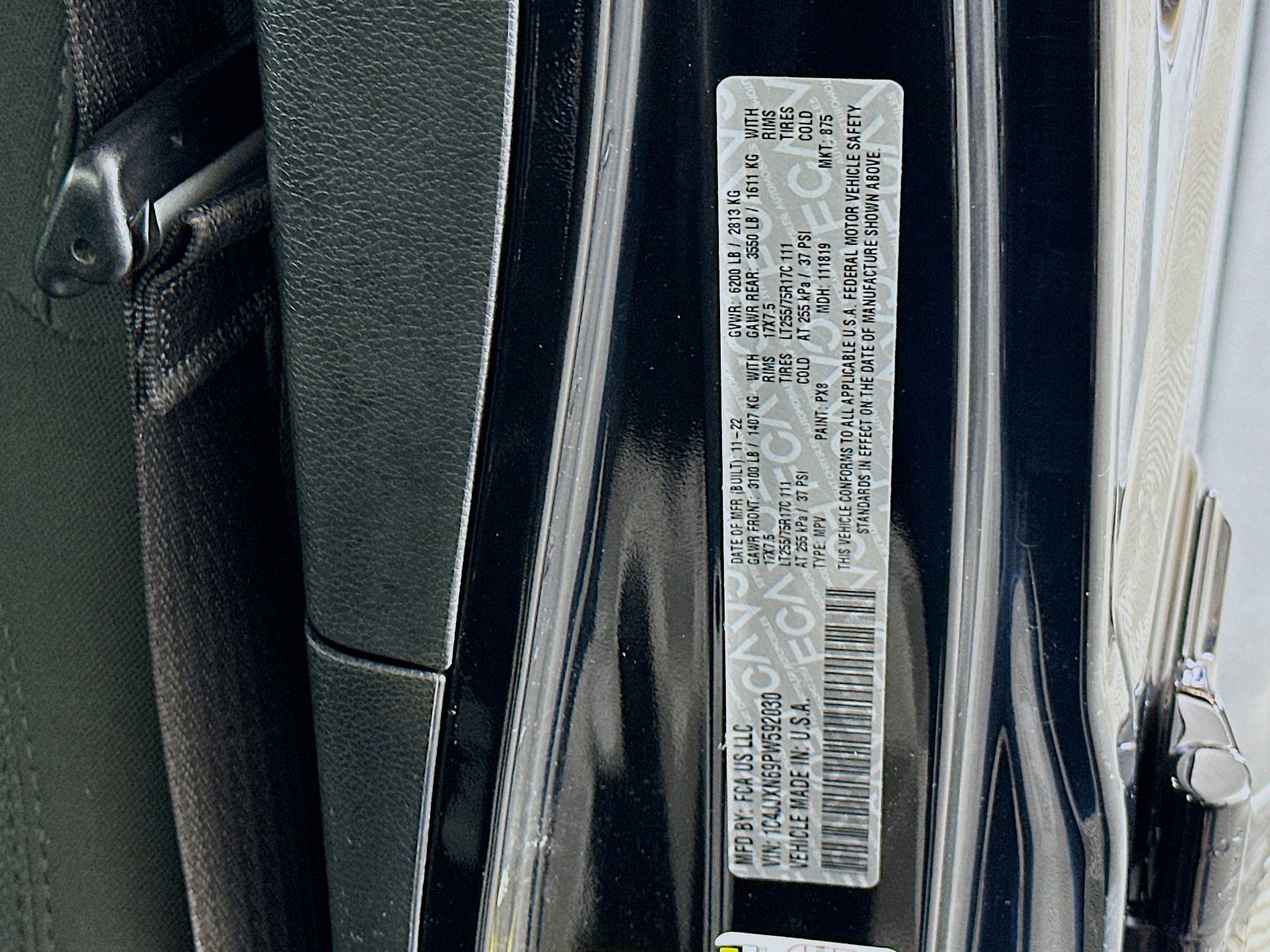 Used 2023 Jeep Wrangler Unlimited w/ Cold Weather Group AWD/4WD image 12