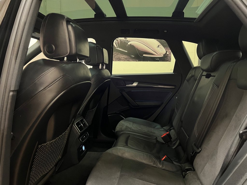 Used 2019 Audi SQ5 Premium Plus w/ Premium Plus Package AWD/4WD image 18