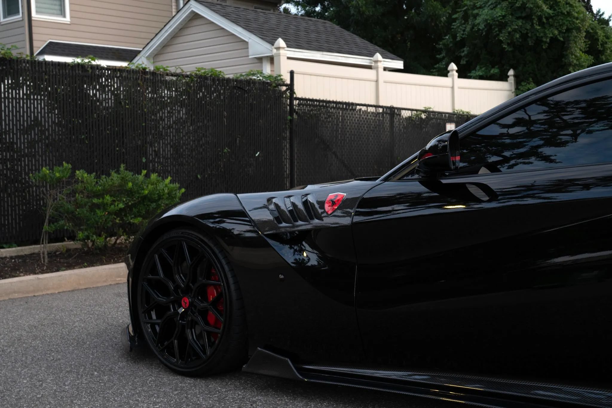 Used 2015 Ferrari F12 Berlinetta RWD image 34