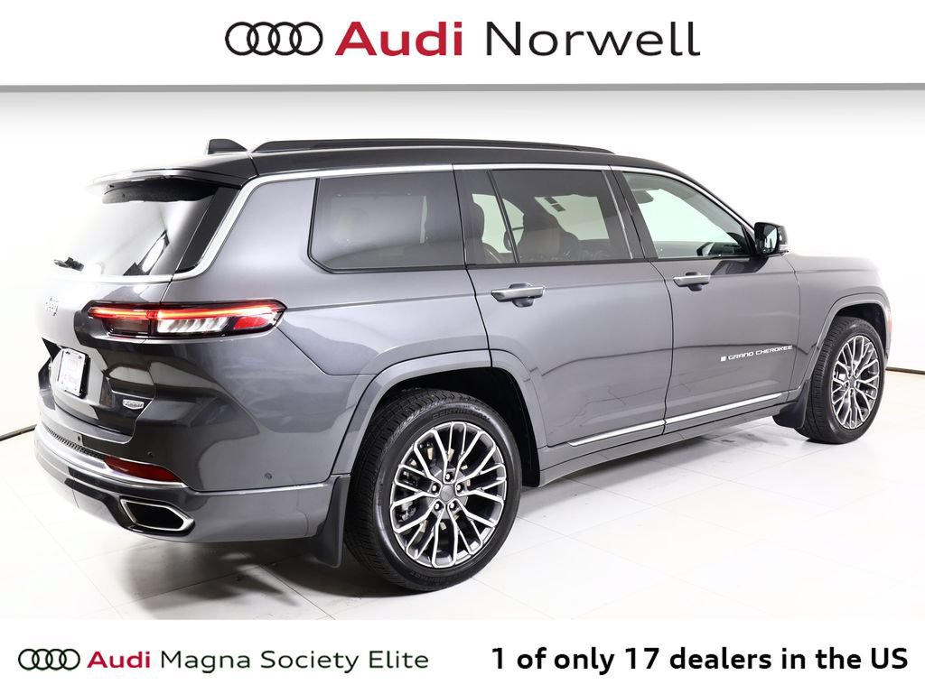 Used 2024 Jeep Grand Cherokee L Summit AWD/4WD image 18