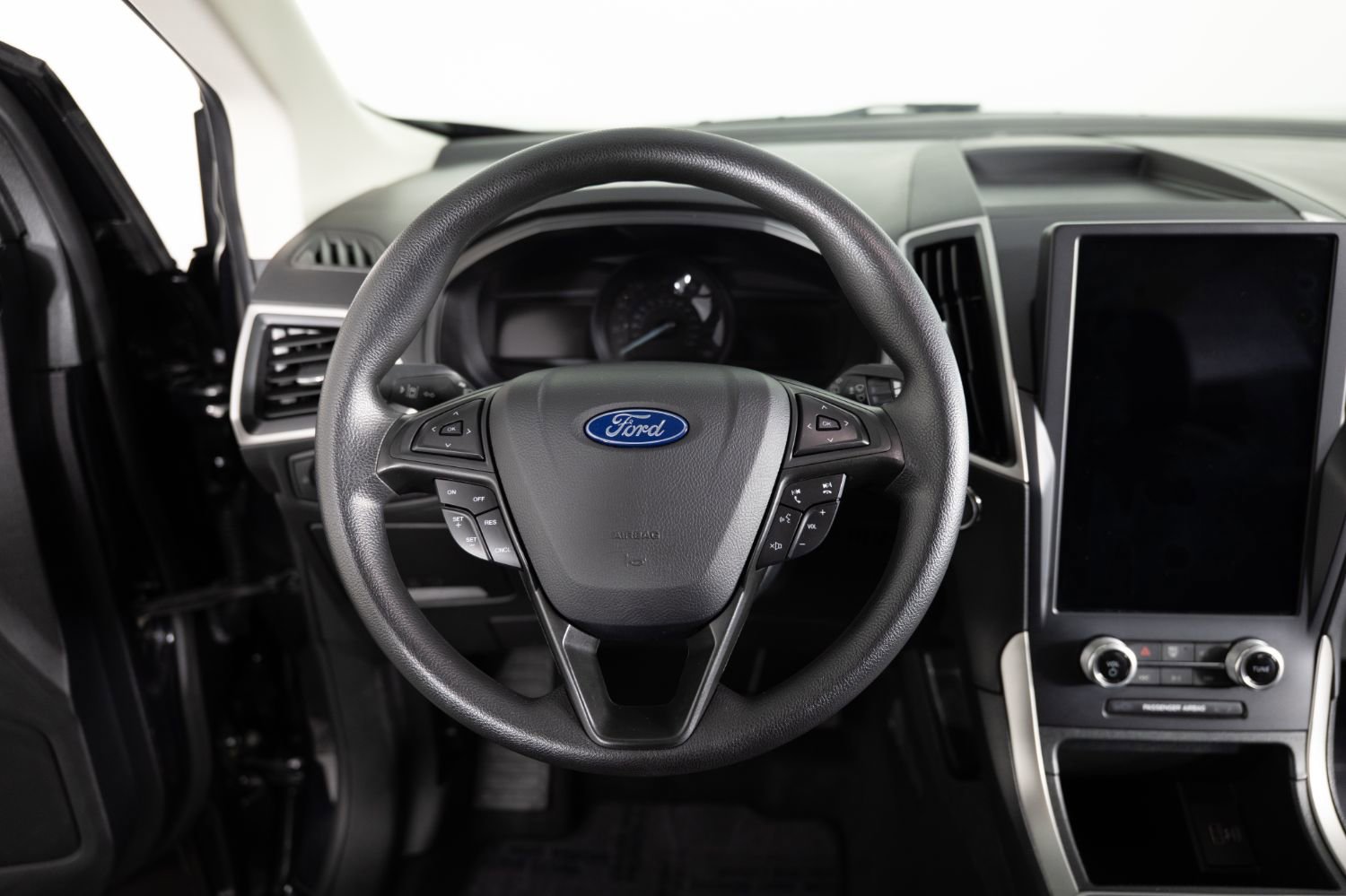 Used 2022 Ford Edge SE w/ Black Appearance Package image 32
