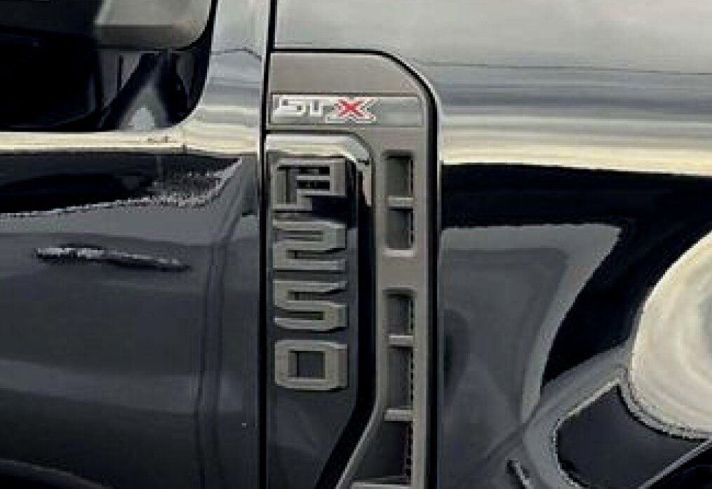 Used 2024 Ford F250 XL w/ STX Appearance Package image 20