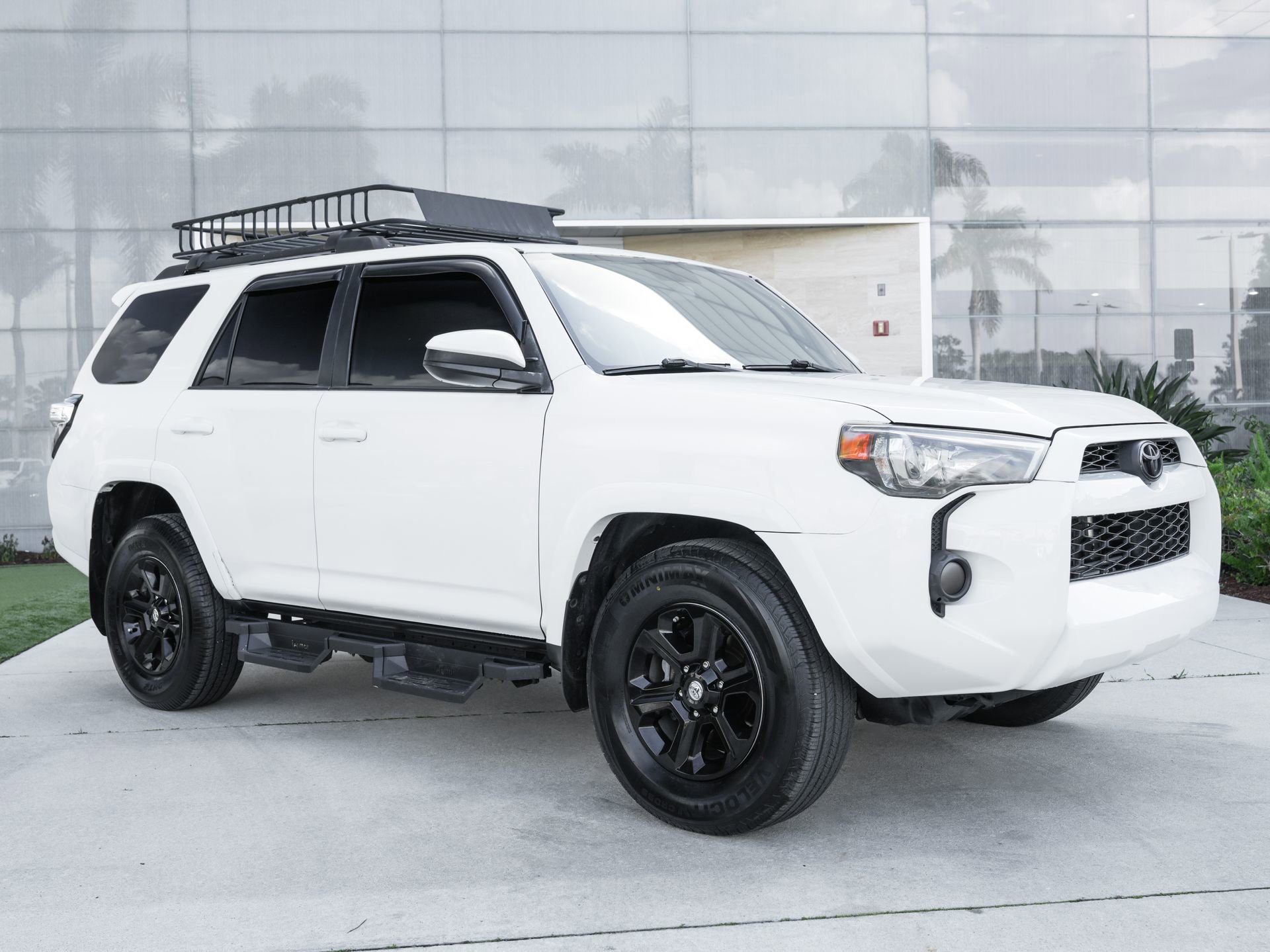 Used 2018 Toyota 4Runner SR5 RWD image 3