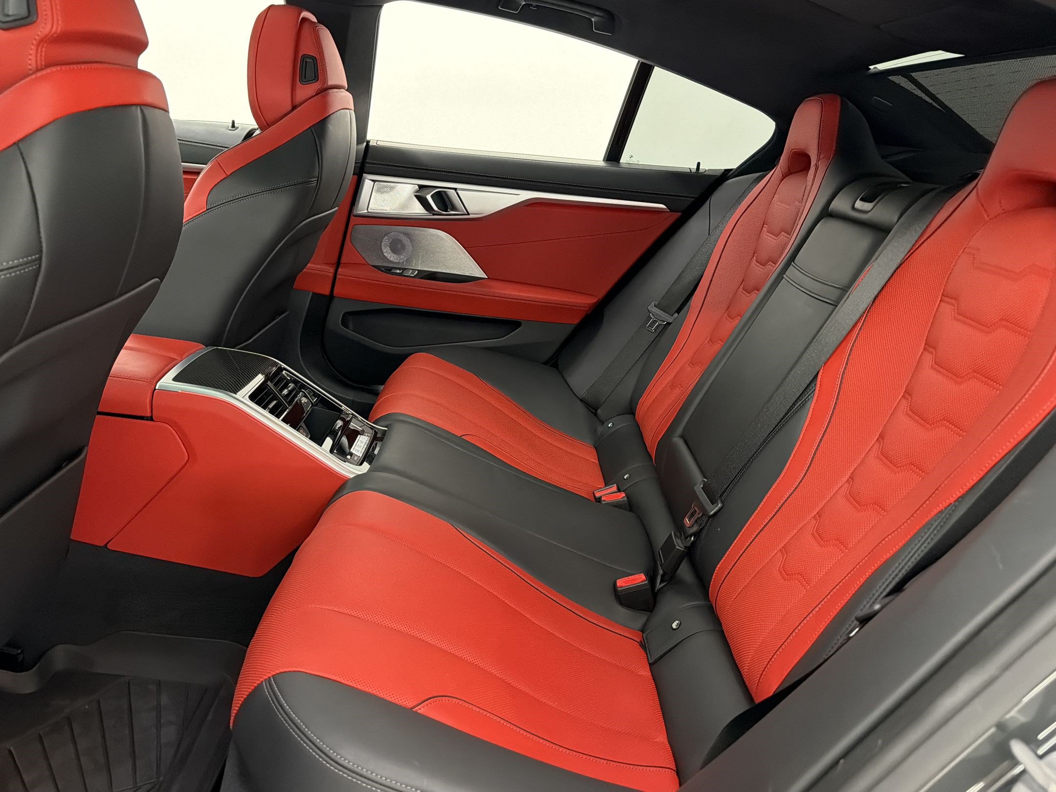 Certified 2025 BMW M850i xDrive AWD/4WD image 22