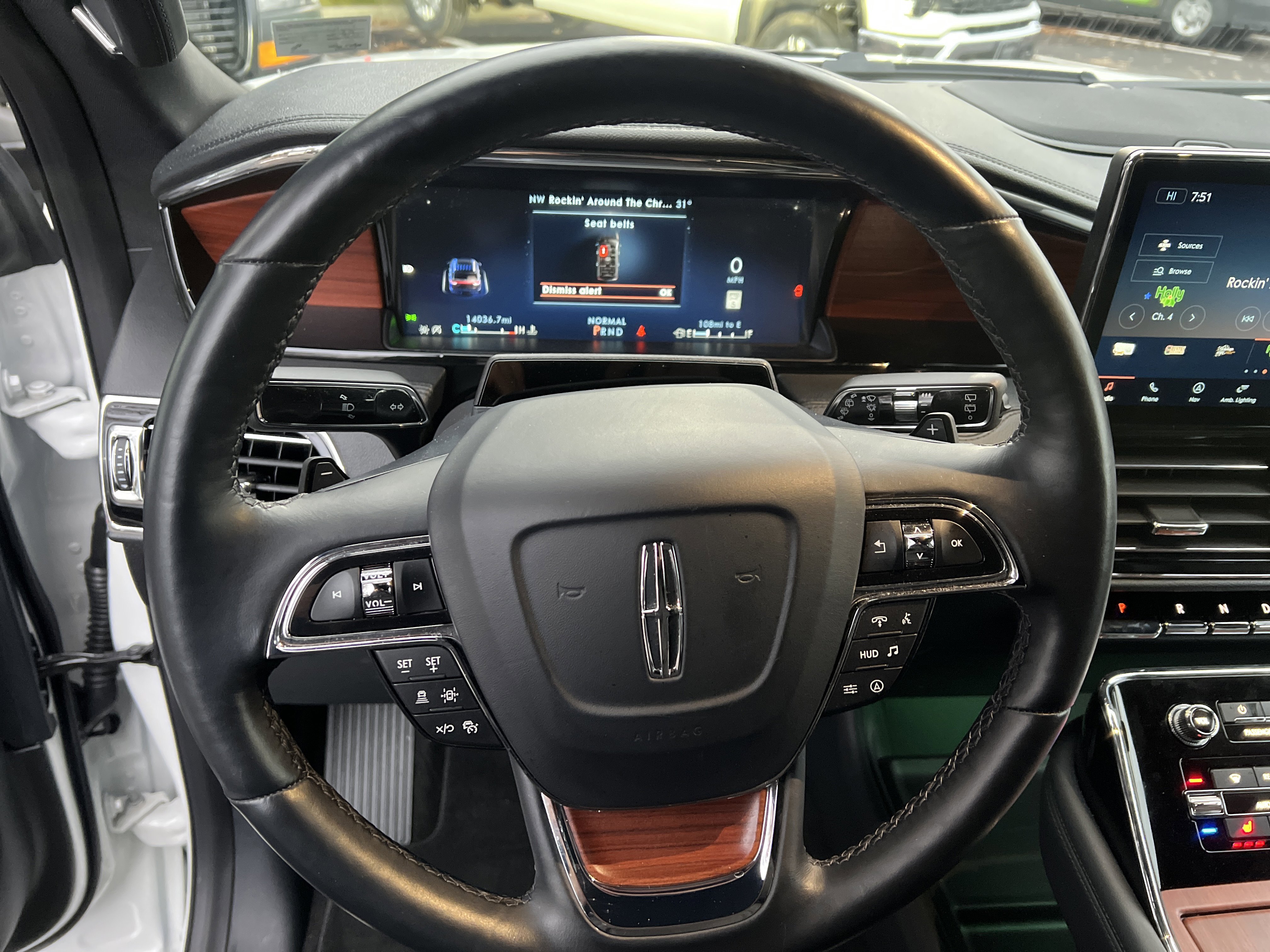 Used 2024 Lincoln Navigator Reserve image 18