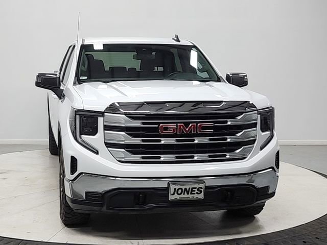Used 2024 GMC Sierra 1500 SLE AWD/4WD image 2