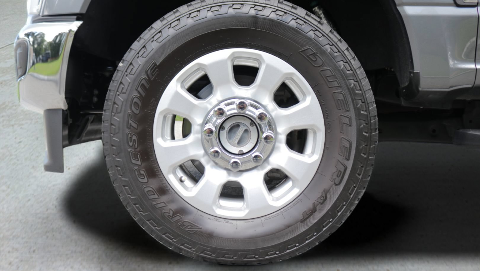 Used 2024 Ford F250 XLT w/ FX4 Off-Road Package AWD/4WD image 9