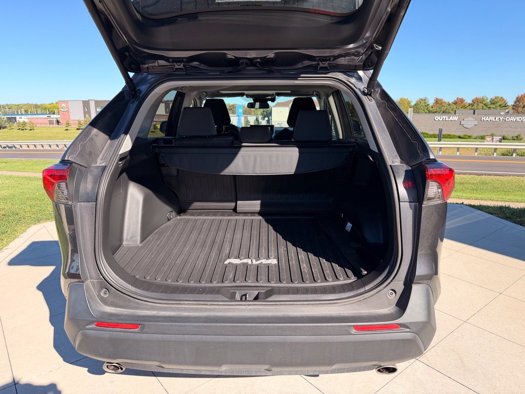 Used 2025 Toyota RAV4 XLE w/ Convenience Package AWD/4WD image 31