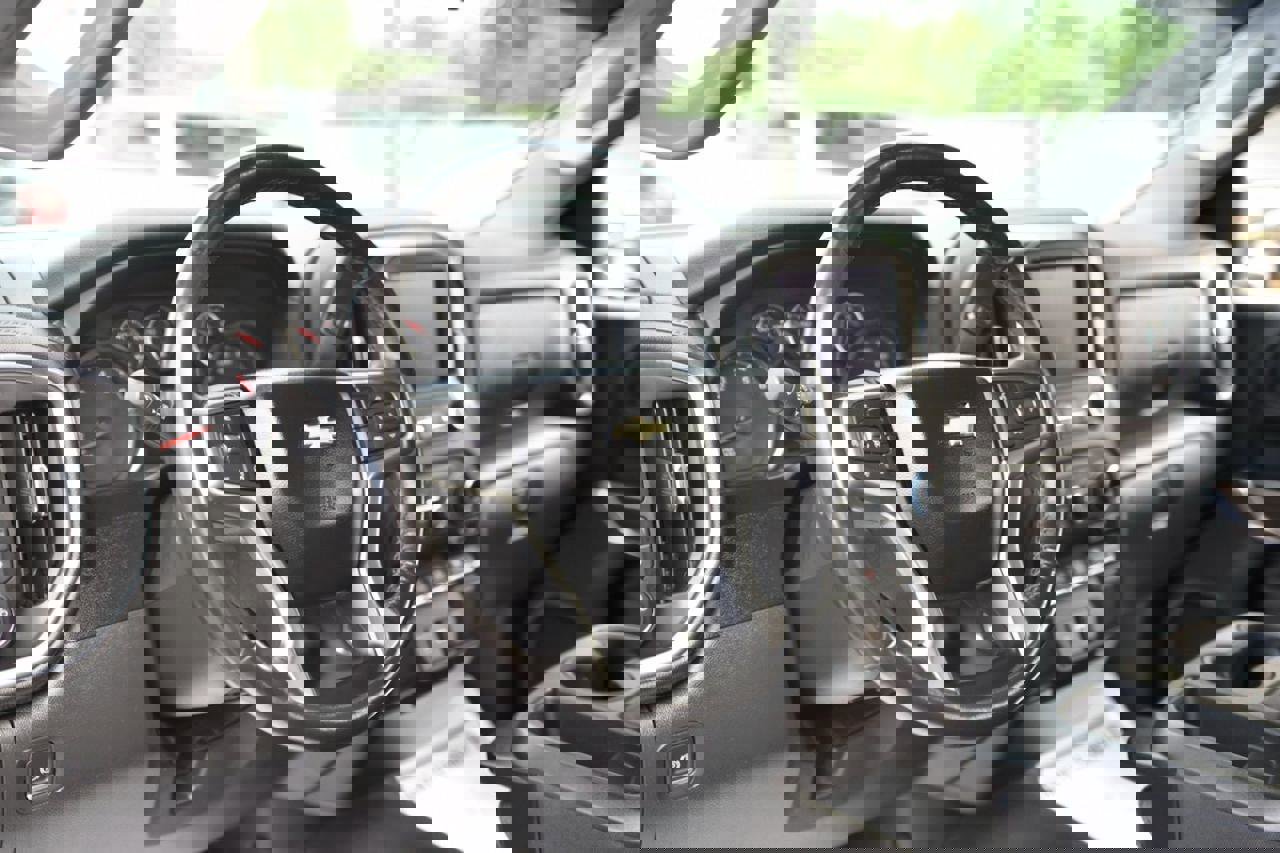 Used 2021 Chevrolet Silverado 1500 LT w/ LPO, Dark Essentials Package image 8