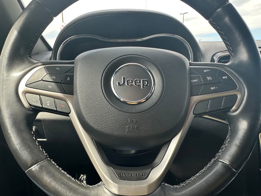 Used 2020 Jeep Grand Cherokee Overland AWD/4WD image 28