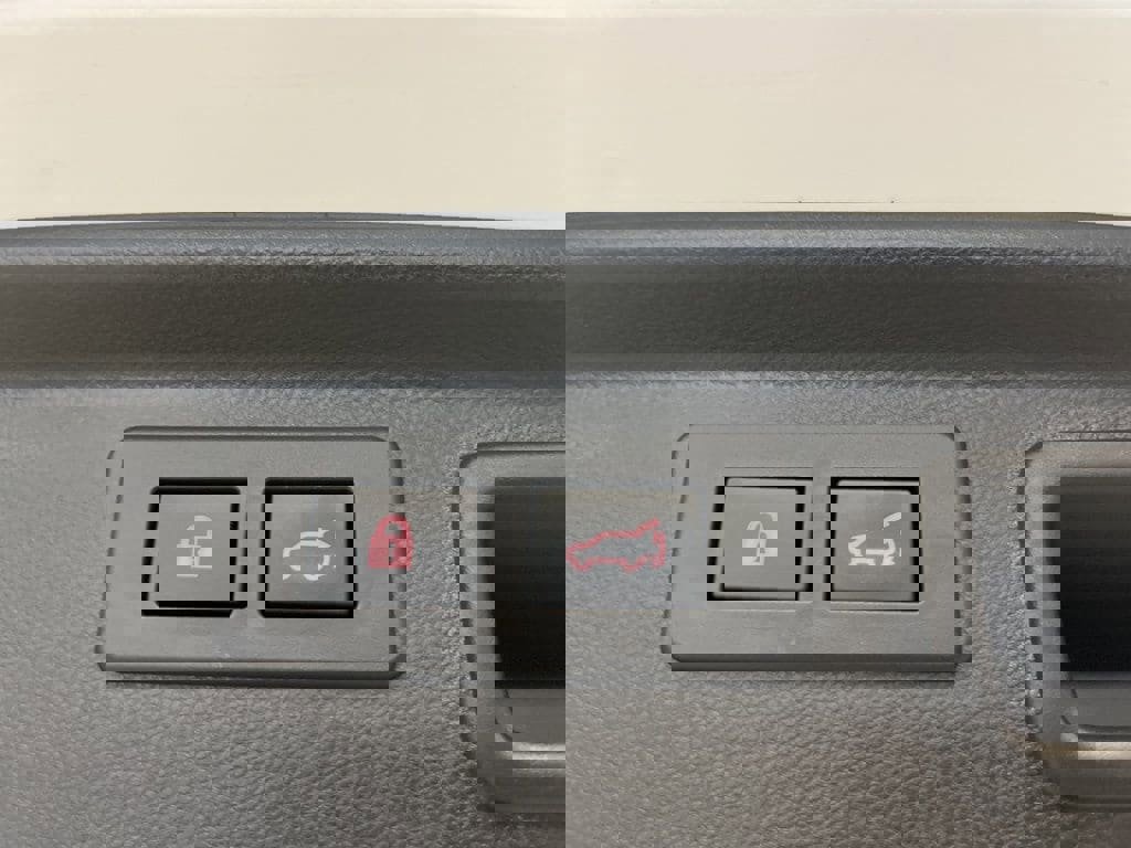 Certified 2024 Subaru Forester Limited image 37