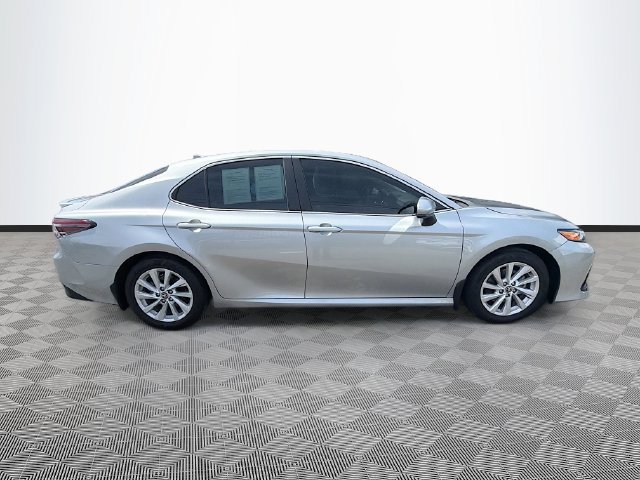 Used 2024 Toyota Camry LE FWD image 8