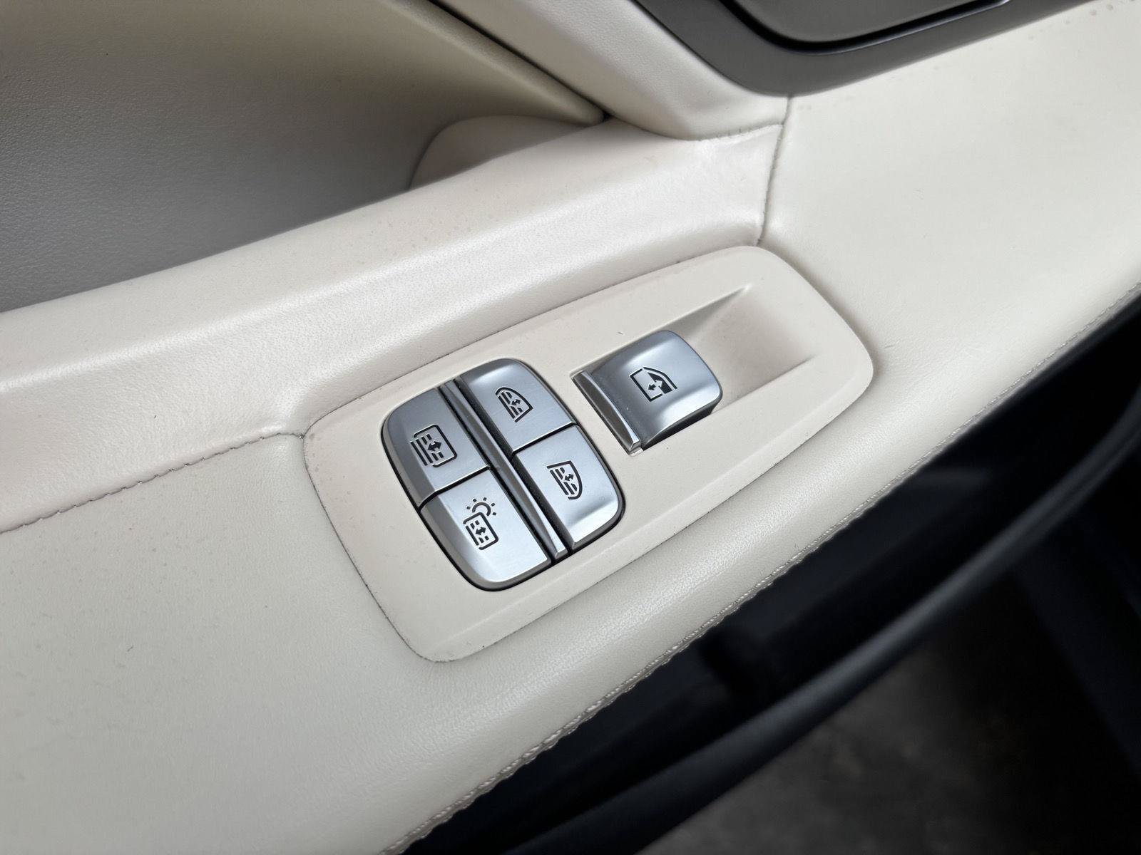 Used 2022 BMW 750i xDrive w/ Executive Package AWD/4WD image 26