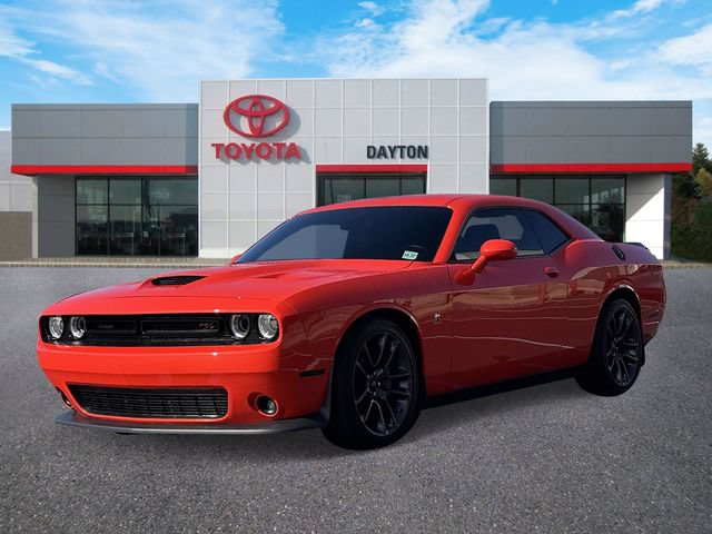 Used 2022 Dodge Challenger R/T Scat Pack w/ Driver Convenience Group RWD image 2