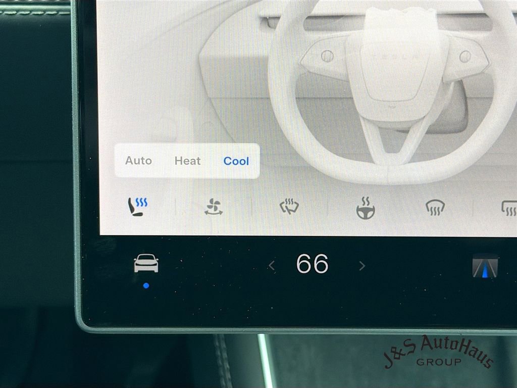 Used 2026 Tesla Model Y 2WD image 26