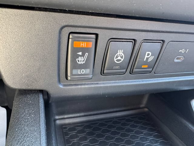 Used 2023 Nissan Frontier SV w/ SV Convenience Package AWD/4WD image 9