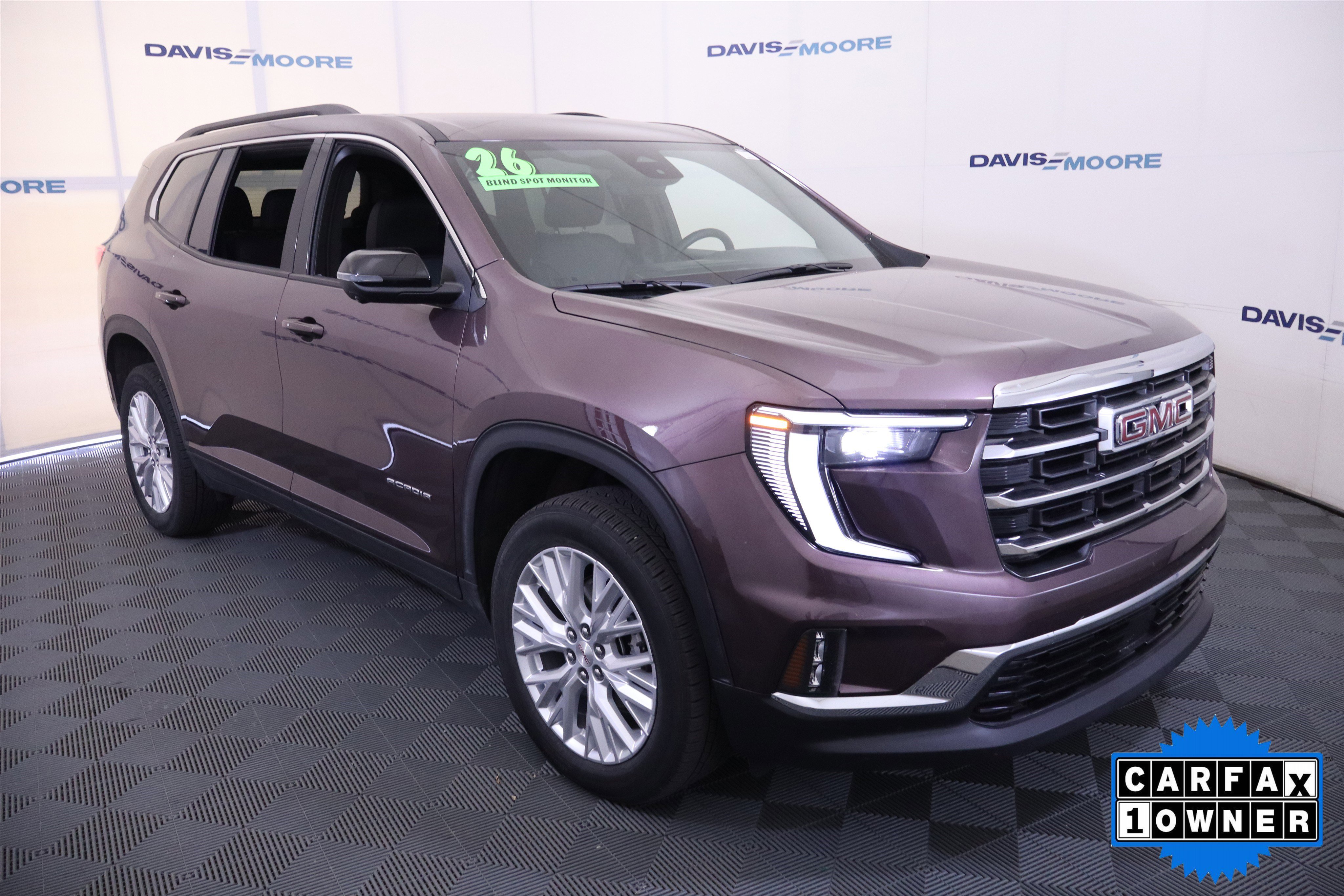 Used 2026 GMC Acadia Elevation w/ Elevation Premium Package AWD/4WD image 3