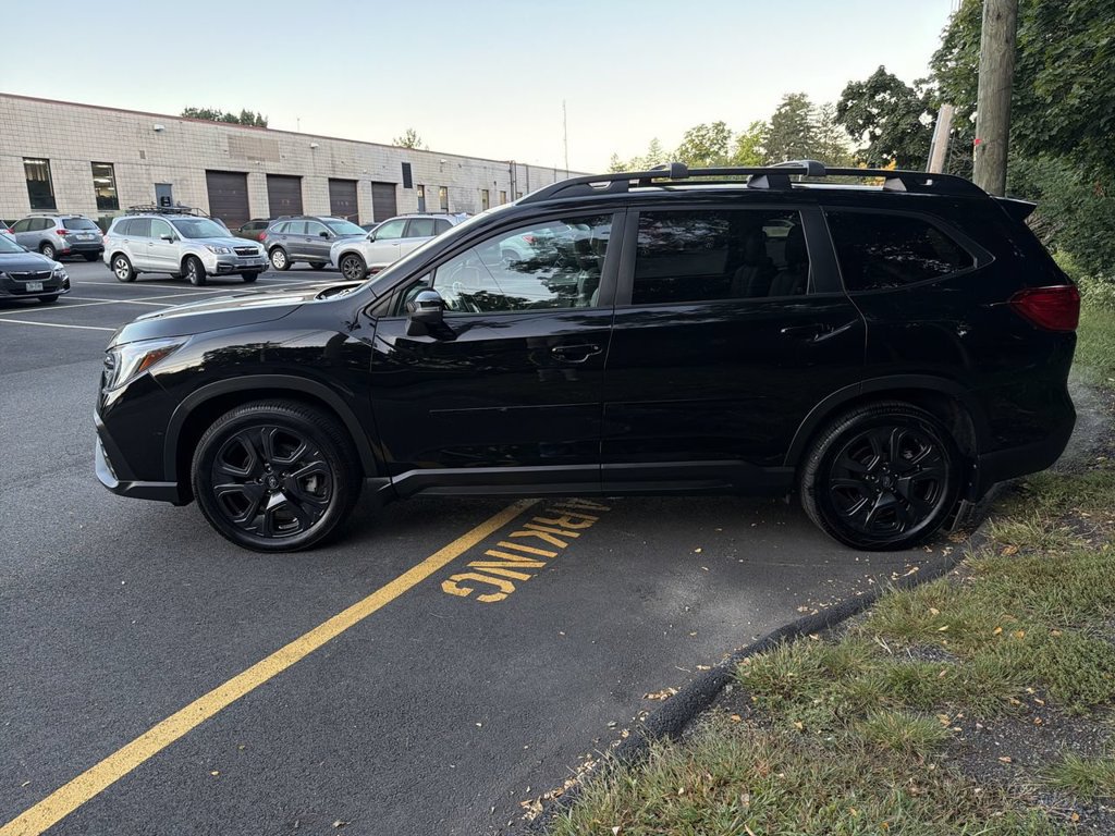 Used 2023 Subaru Ascent Onyx Edition AWD/4WD image 5