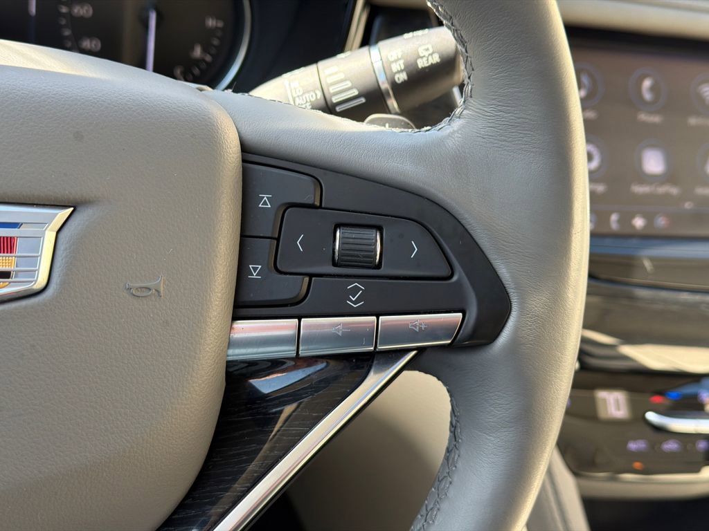 Used 2020 Cadillac XT6 Premium Luxury w/ LPO, Floor Liner Package image 25