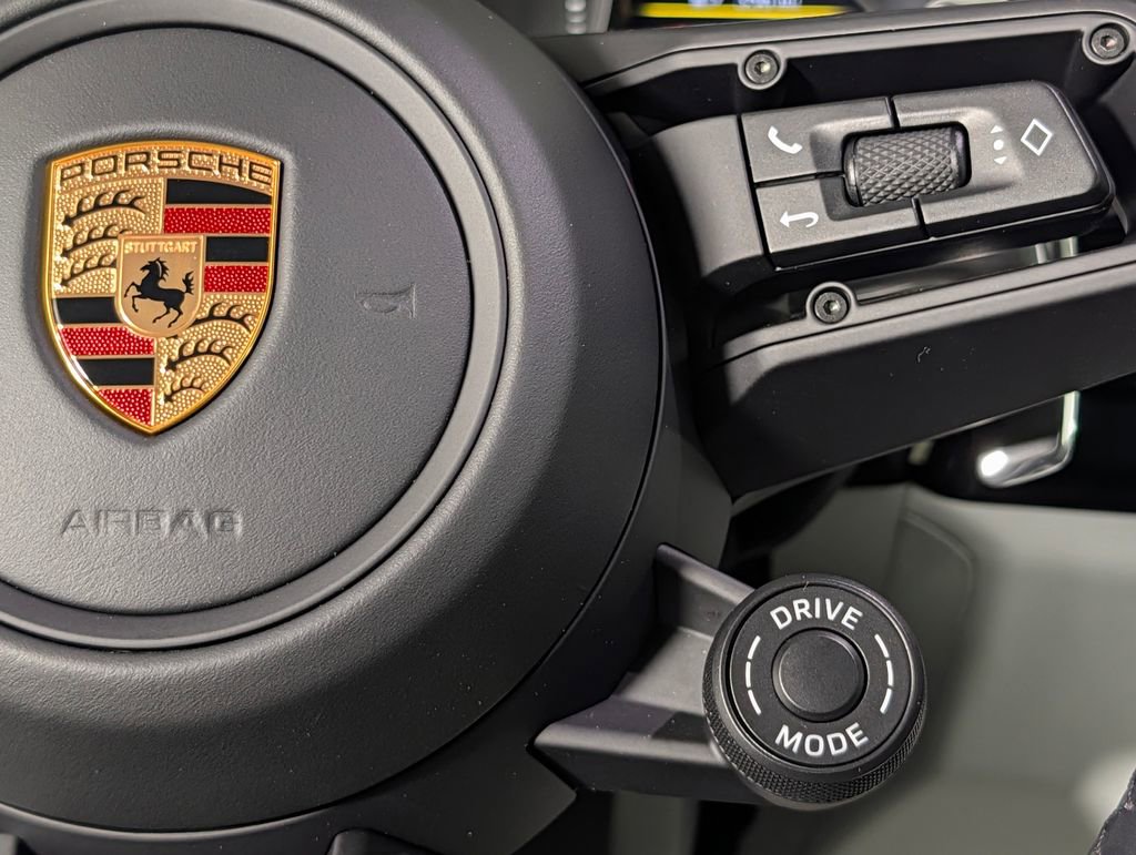 New 2026 Porsche Macan Turbo AWD/4WD image 38