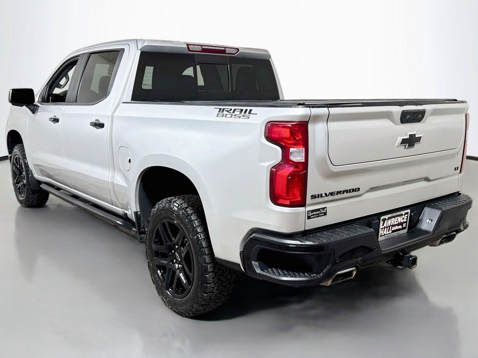 Used 2022 Chevrolet Silverado 1500 LT Trail Boss w/ LT Trail Boss Premium Package AWD/4WD image 6