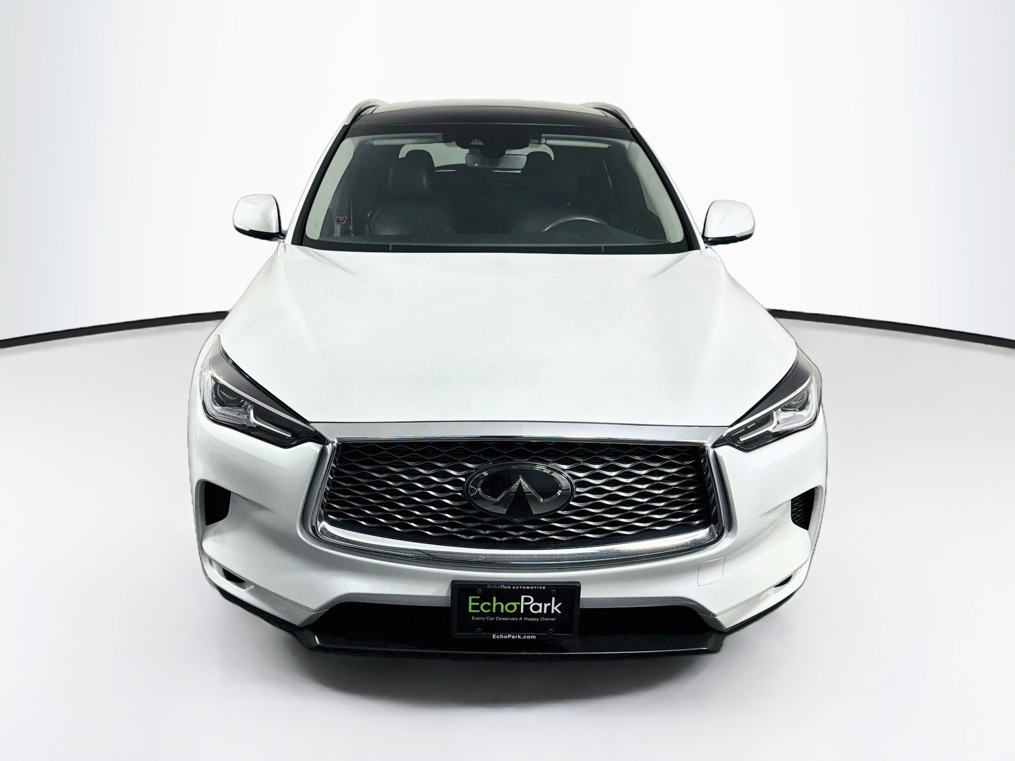 Used 2023 INFINITI QX50 Luxe FWD image 2