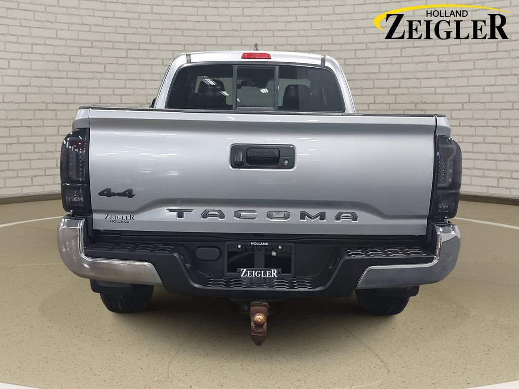 Used 2022 Toyota Tacoma SR5 image 6