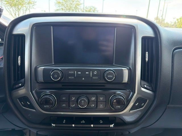 Used 2017 Chevrolet Silverado 1500 LT w/ All Star Edition AWD/4WD image 22