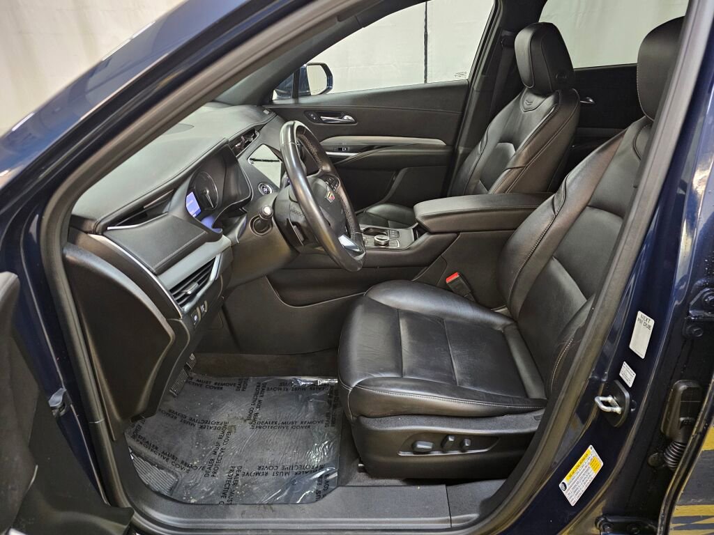 Used 2020 Cadillac XT4 Premium Luxury image 21