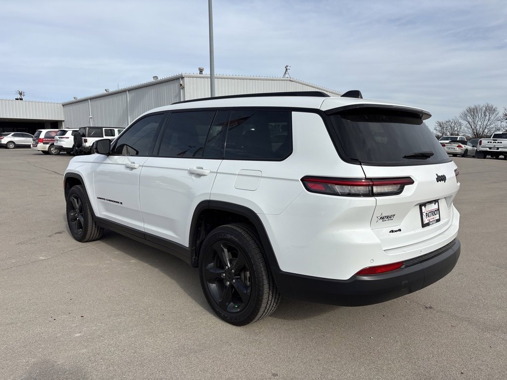 Used 2023 Jeep Grand Cherokee L Altitude image 5