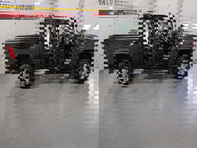 Used 2018 GMC Sierra 2500 SLT w/ Snow Plow Prep Package image 16