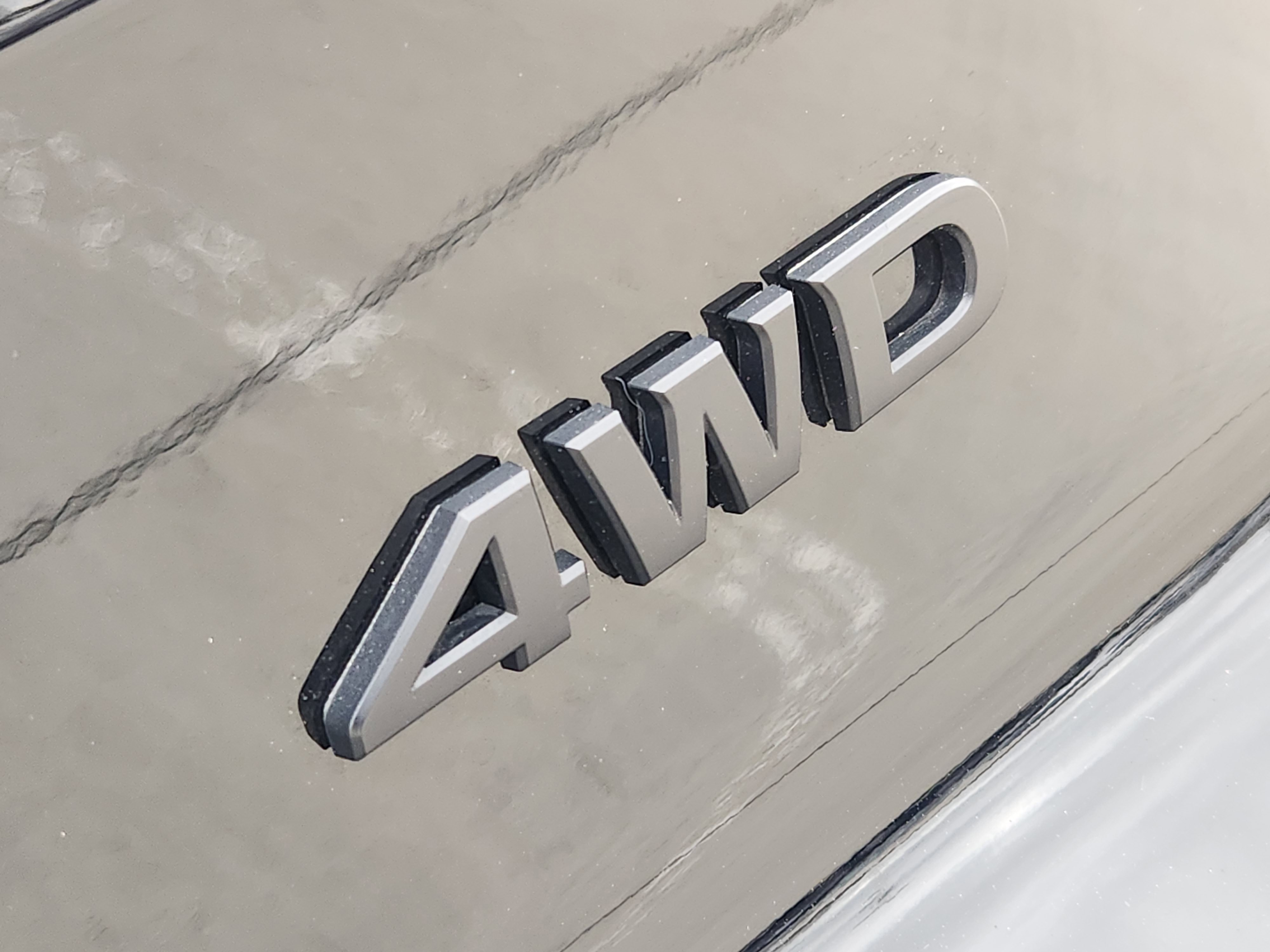 Used 2025 Nissan Pathfinder SV w/ Black Appearance Package image 12