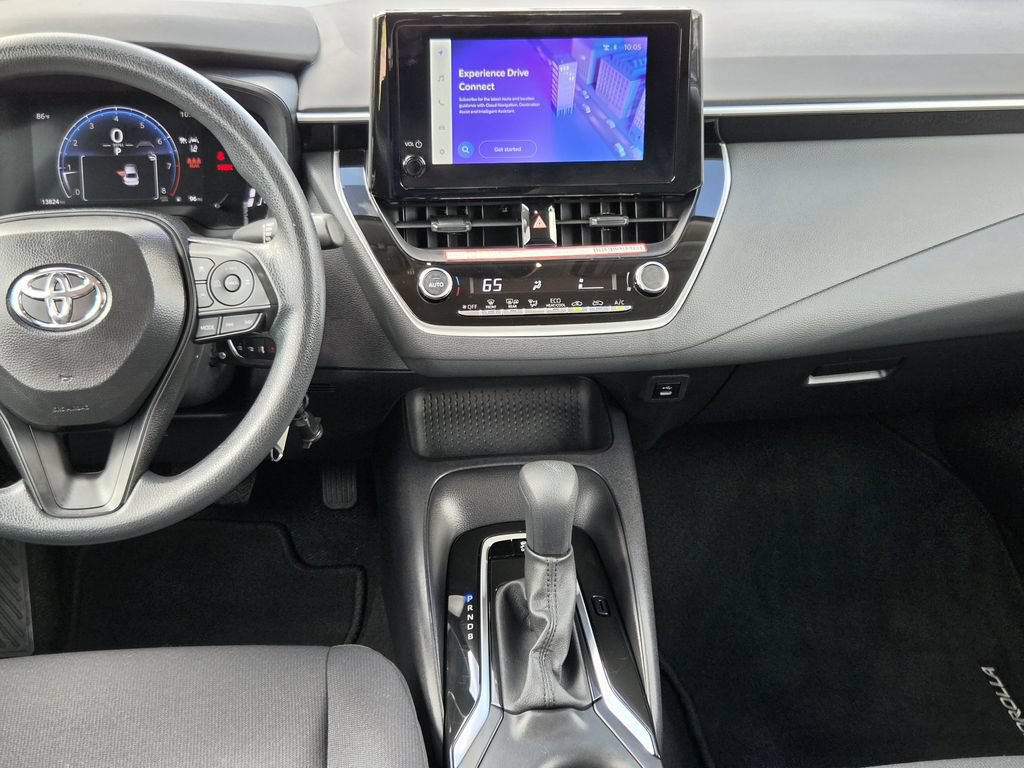 Used 2026 Toyota Corolla LE FWD image 17