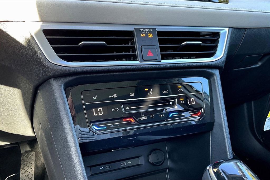 New 2026 Volkswagen Taos SE image 12