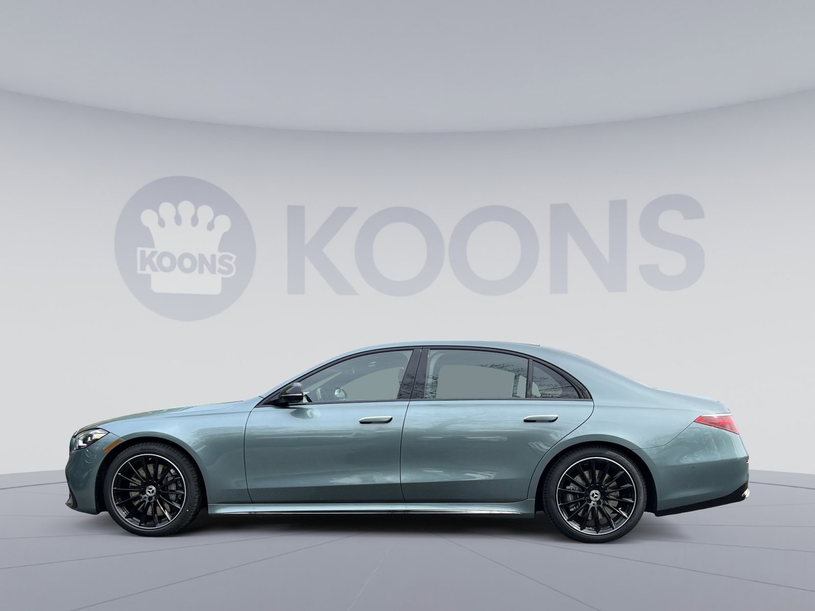 New 2026 Mercedes-Benz S 500 4MATIC image 2