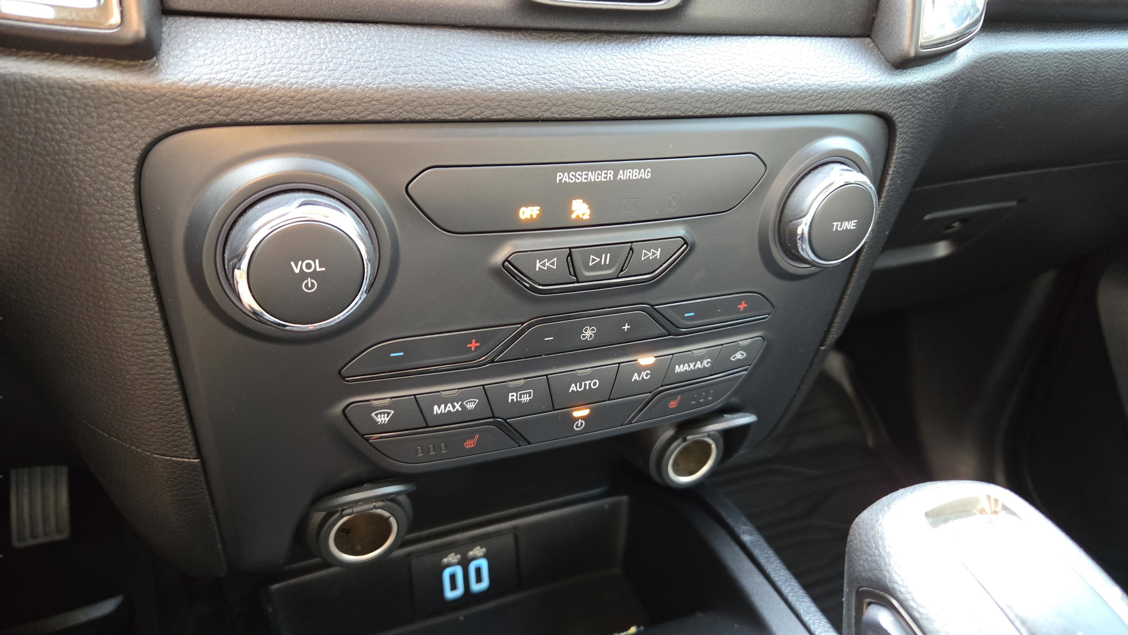 Used 2021 Ford Ranger Lariat w/ Tremor Off-Road Package image 27