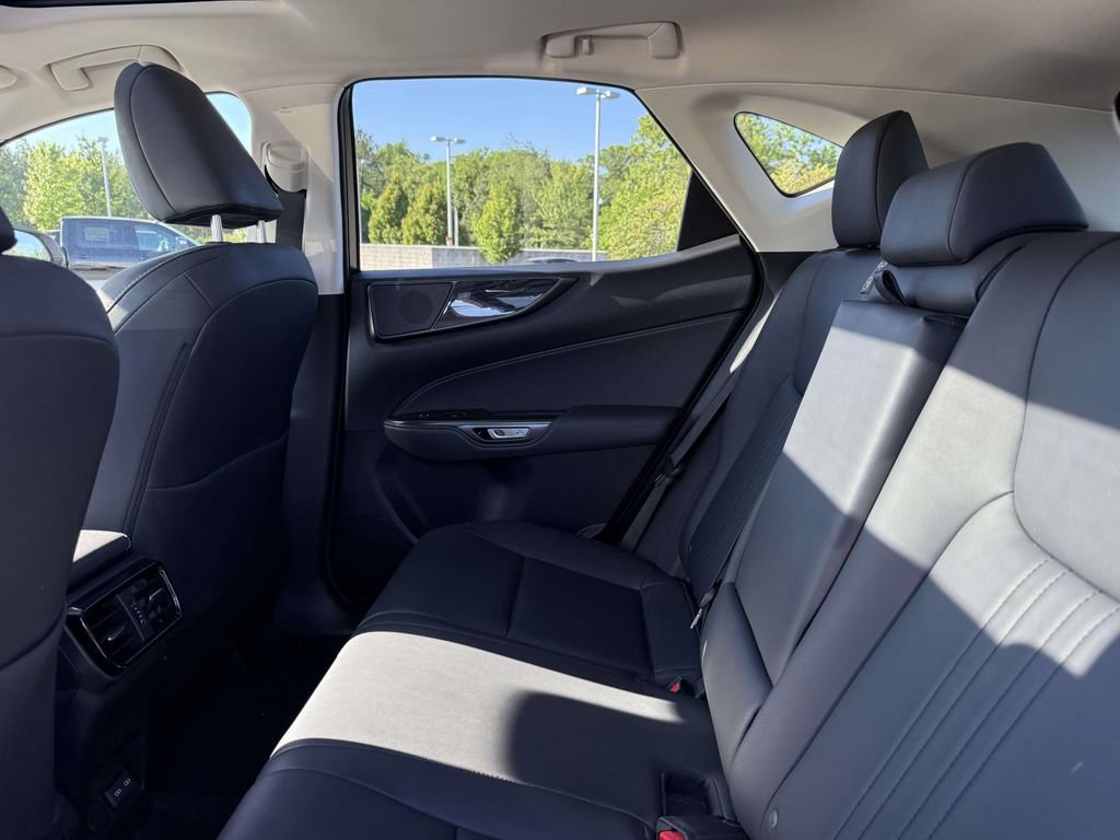 Used 2024 Lexus NX 350 AWD image 17