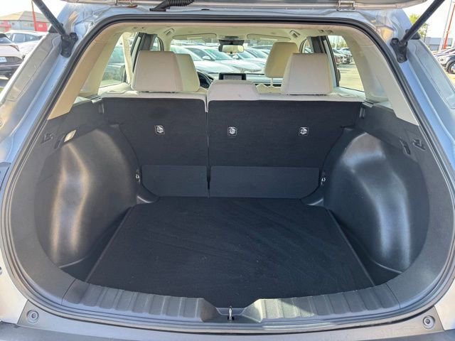 Used 2023 Toyota Corolla Cross L image 9