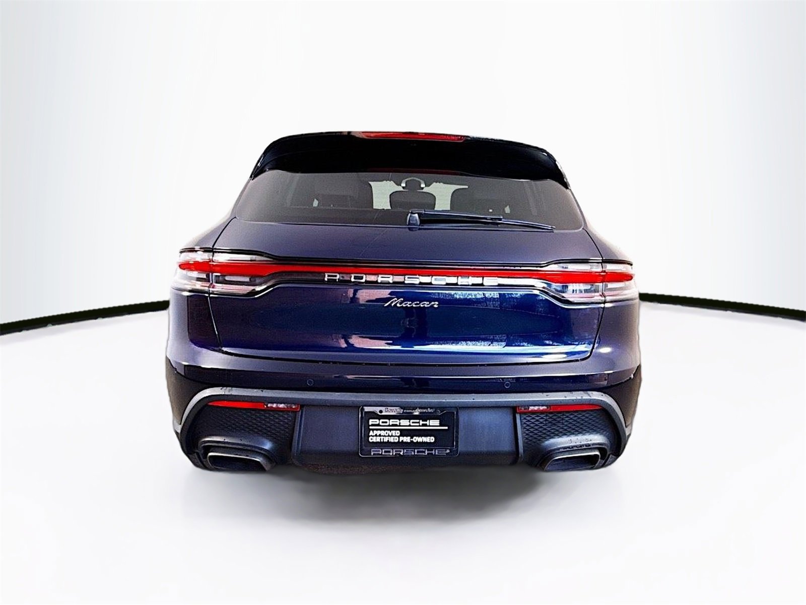 Used 2022 Porsche Macan image 10