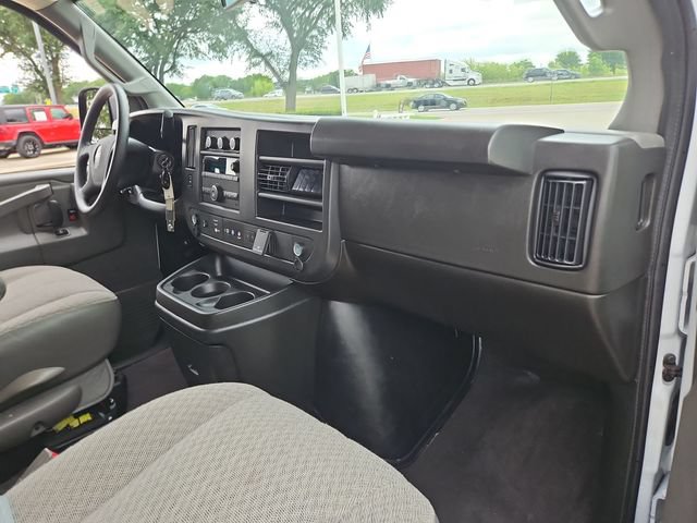 Used 2025 GMC Savana 3500 LT w/ LT Preferred Equipment Group RWD image 22