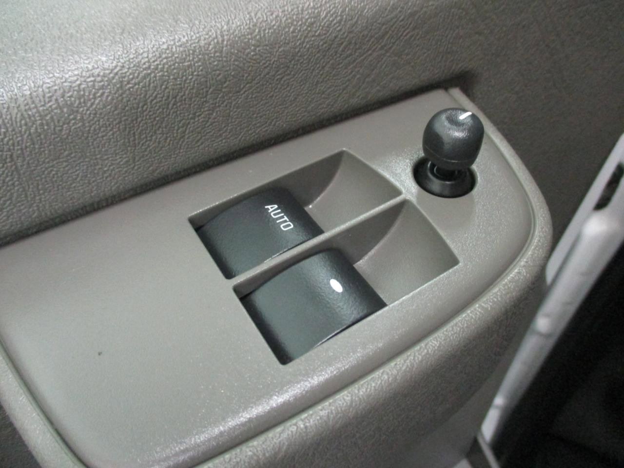 Used 2024 GMC Savana 2500 w/ Driver Convenience Package image 13