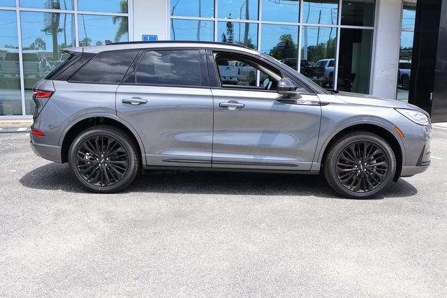 New 2025 Lincoln Corsair Reserve w/ Equipment Group 202A AWD/4WD image 8