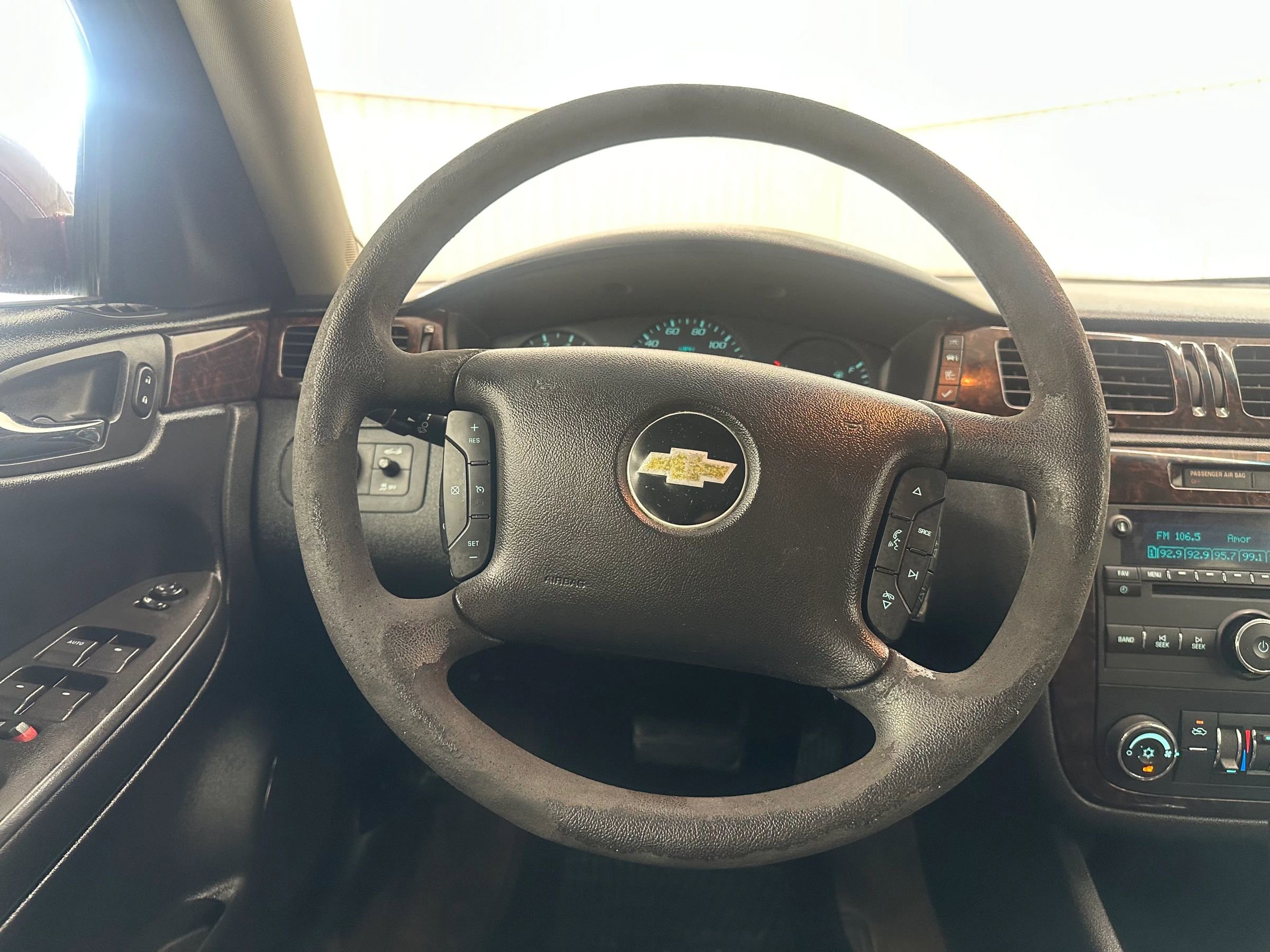 Used 2015 Chevrolet Impala LT w/ LT Sunroof Package image 20