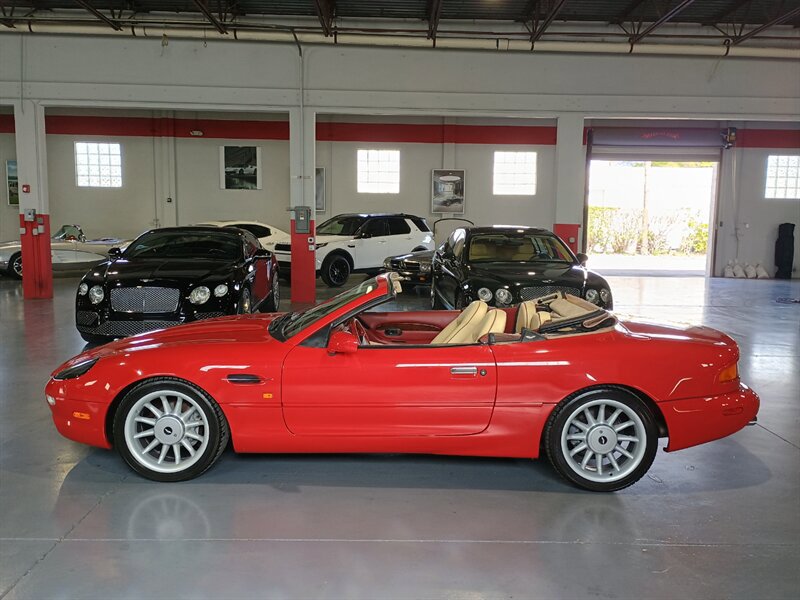Used 1997 Aston Martin DB7 Volante RWD image 2