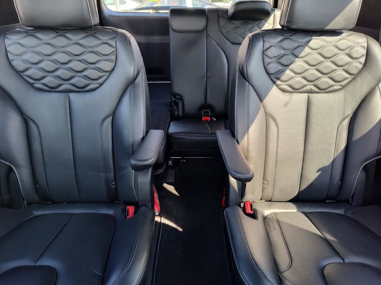 Used 2021 Hyundai Palisade Calligraphy image 29