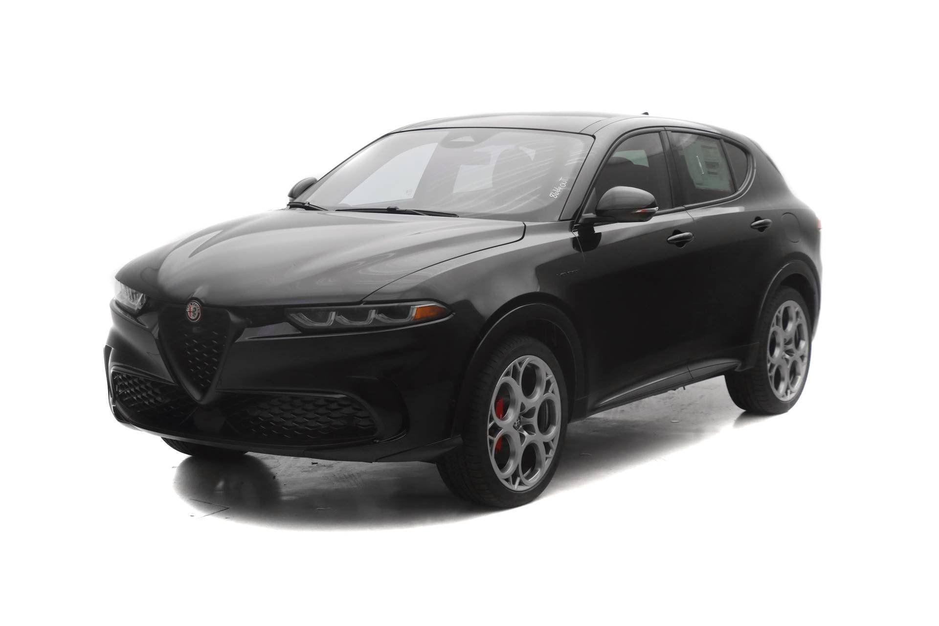 New 2024 Alfa Romeo Tonale Veloce w/ Active Assist Package