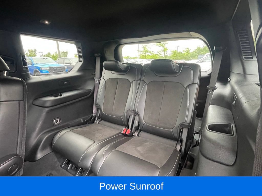 Used 2025 Jeep Grand Cherokee L Altitude AWD/4WD image 12