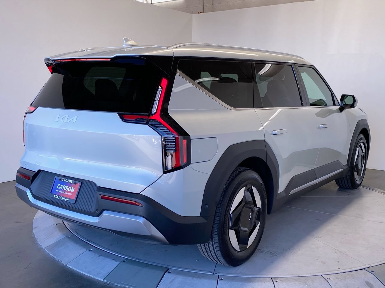 New 2026 Kia EV9 Wind AWD/4WD image 5